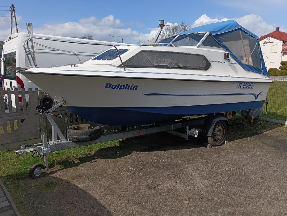 Sprzedam Łódź Dolphin z silnikiem zaburtowym