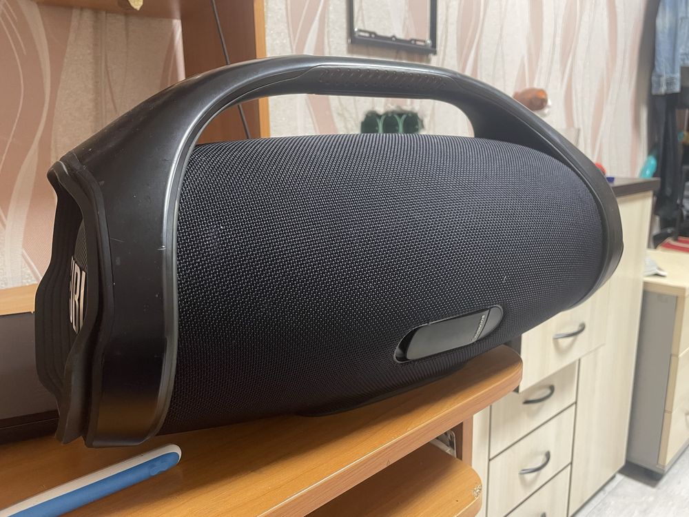 Jbl boombox 2 в хорошем состоянии