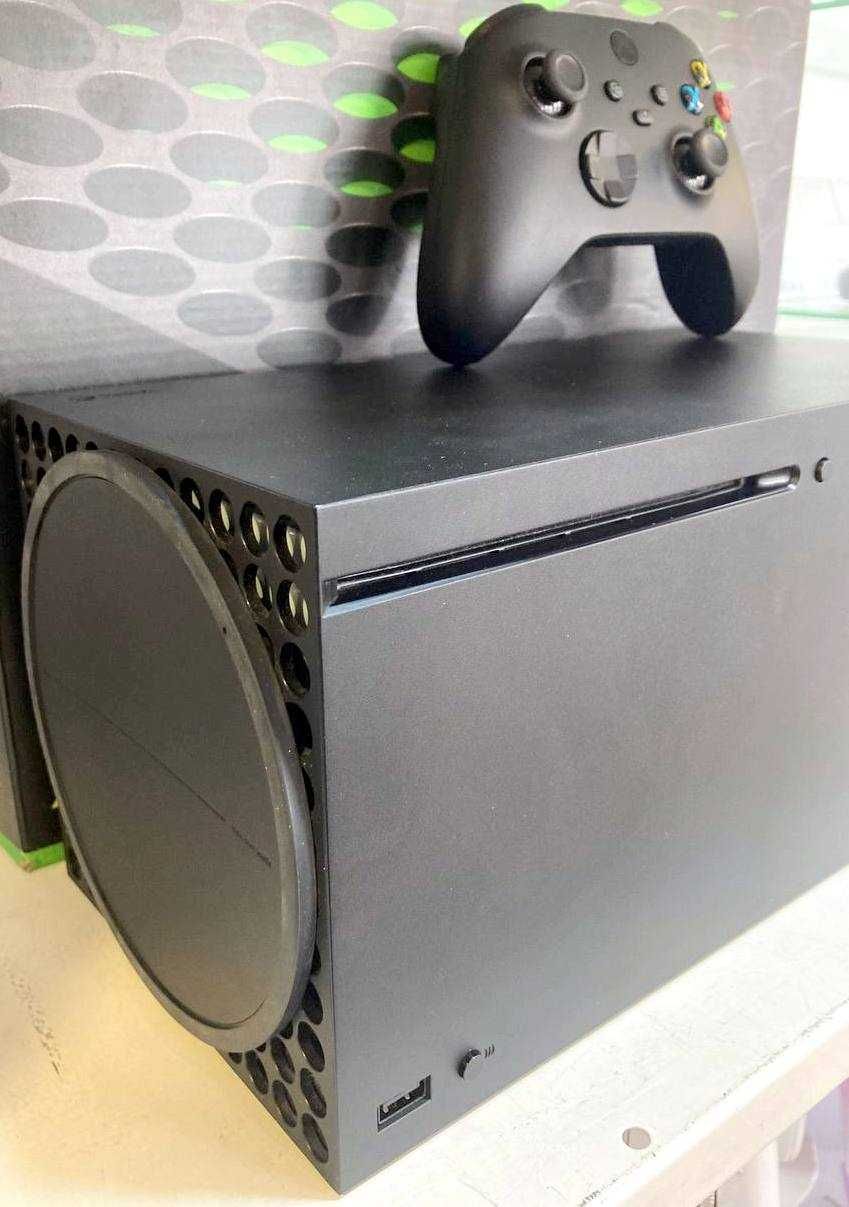 Стационарная игровая приставка Microsoft Xbox Series X 1TB