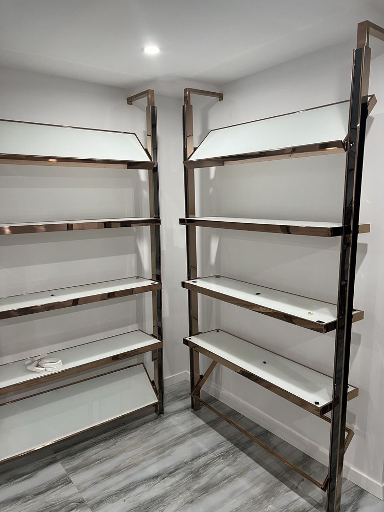 Nowoczesne Regał sklepowy wystawa space wall metal szklo Butik