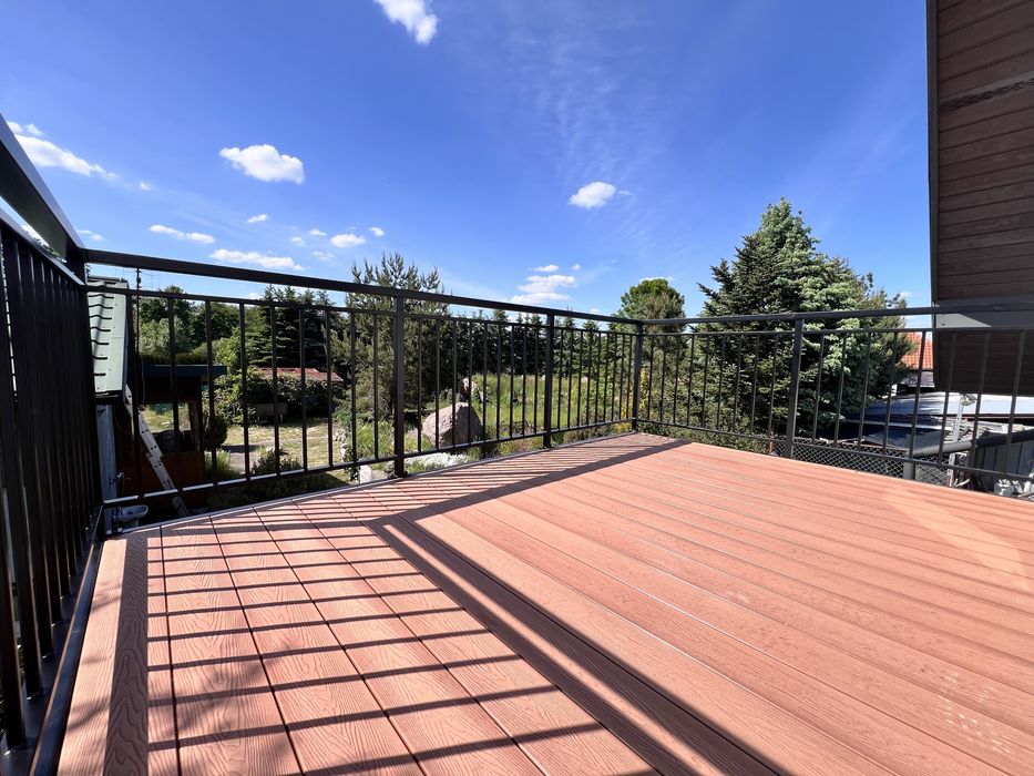 Taras balkon schody zewnętrzne