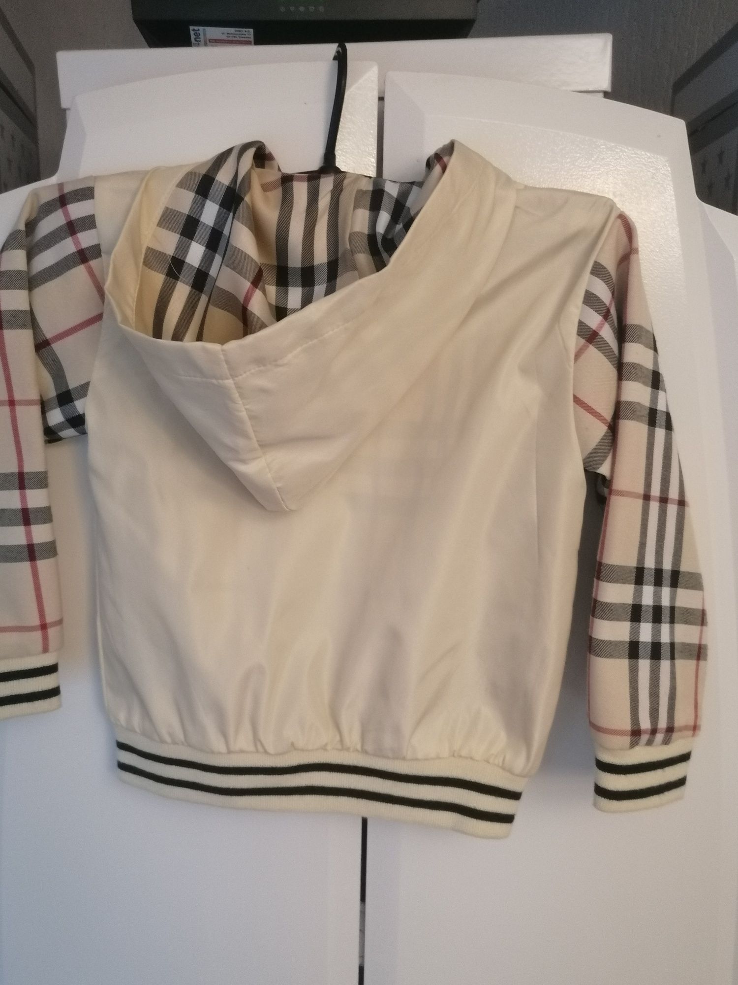 Karteczka wiosenno/jesienna Burberry rozm.98