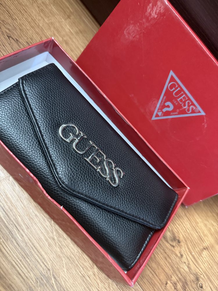 Portfel guess kolor czarny