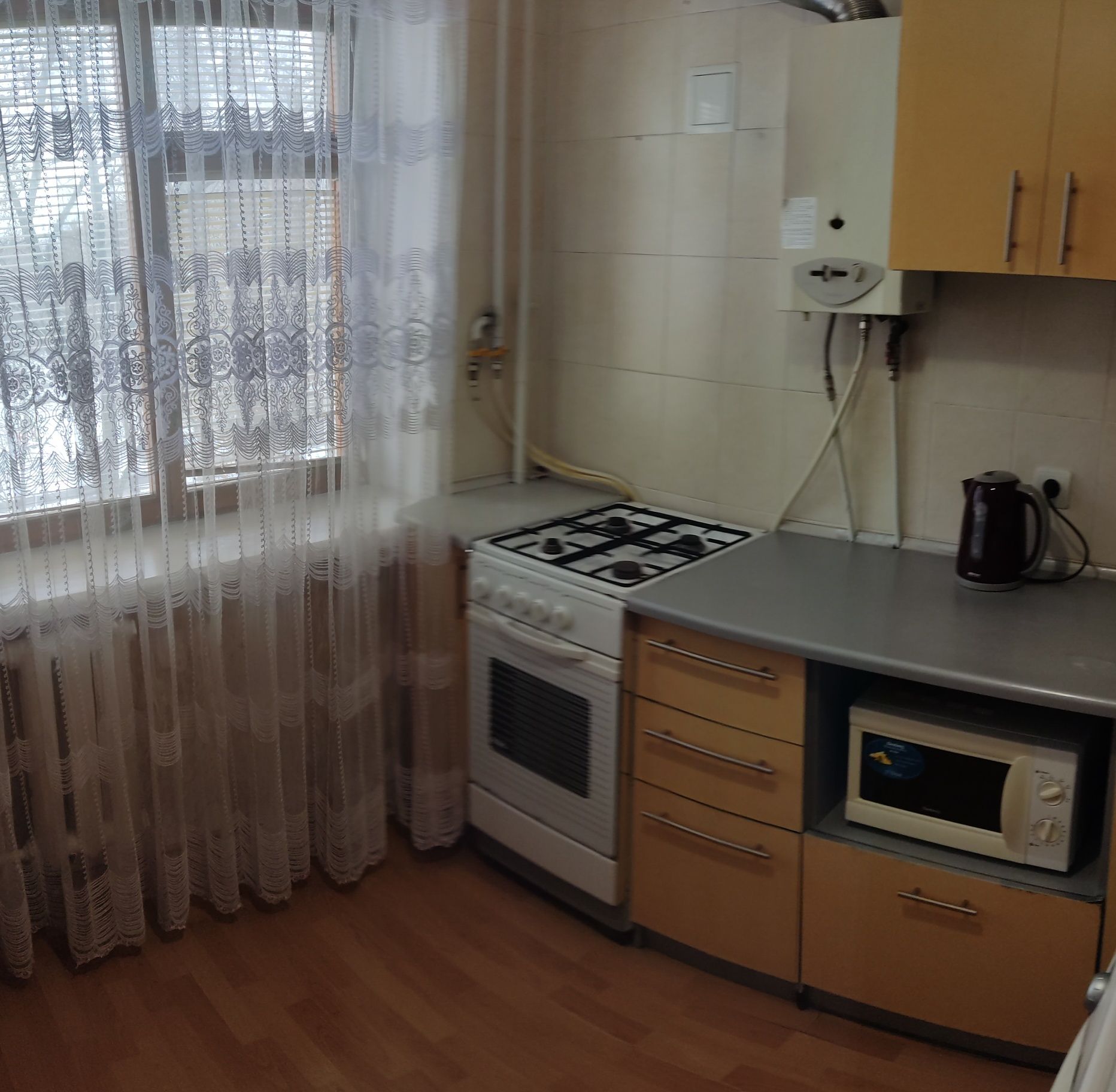 1-кімн.кв. погодинно, подобово, район Левка Лук'яненка. Від 500 грн.