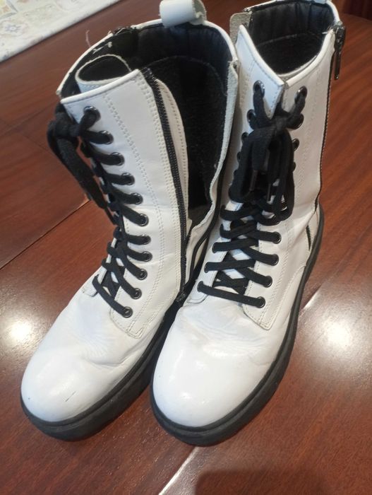 Vendo botas como novos pele