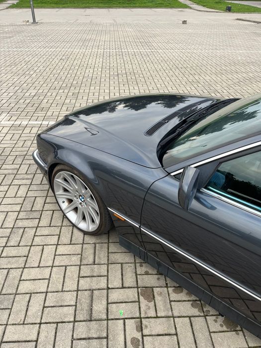 Sprzedam e38 SZWAJCARIA 735i