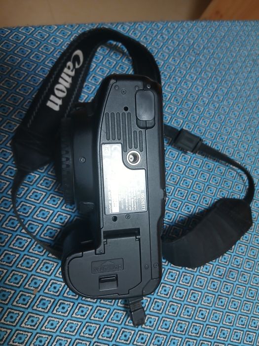 В гарному стані canon 40d