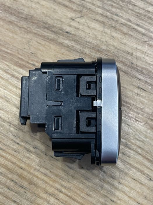 Кнопка центрального замка форд фокус 3 америка