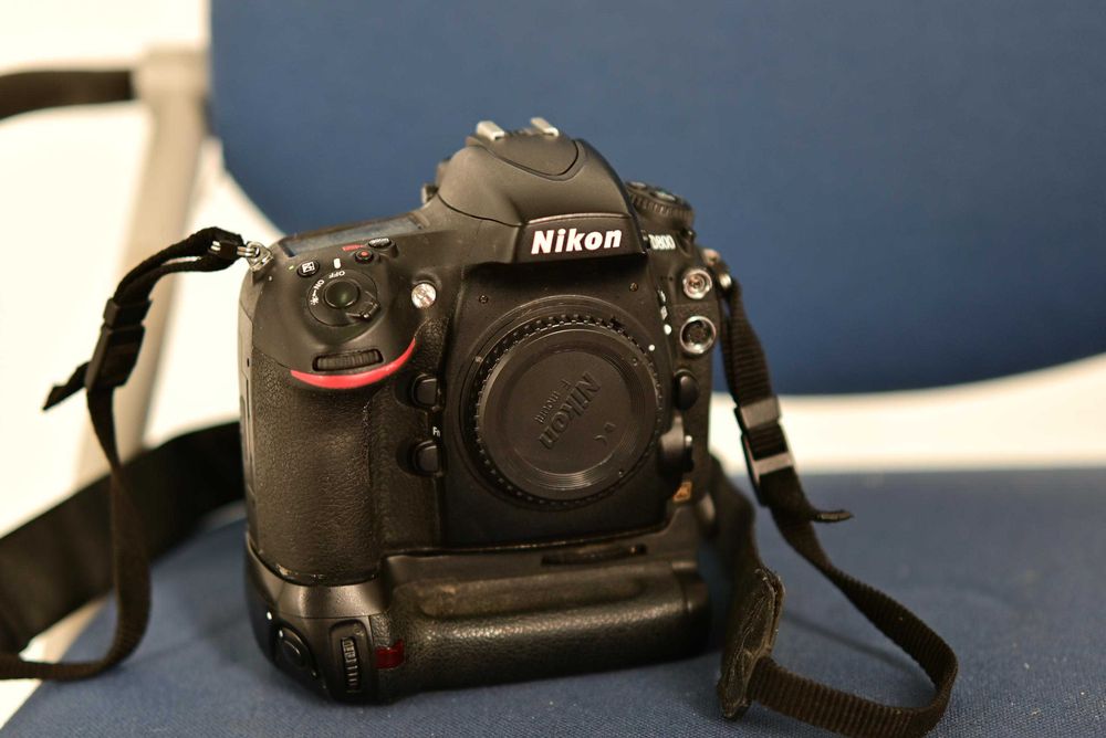 Nikon D800 com punho