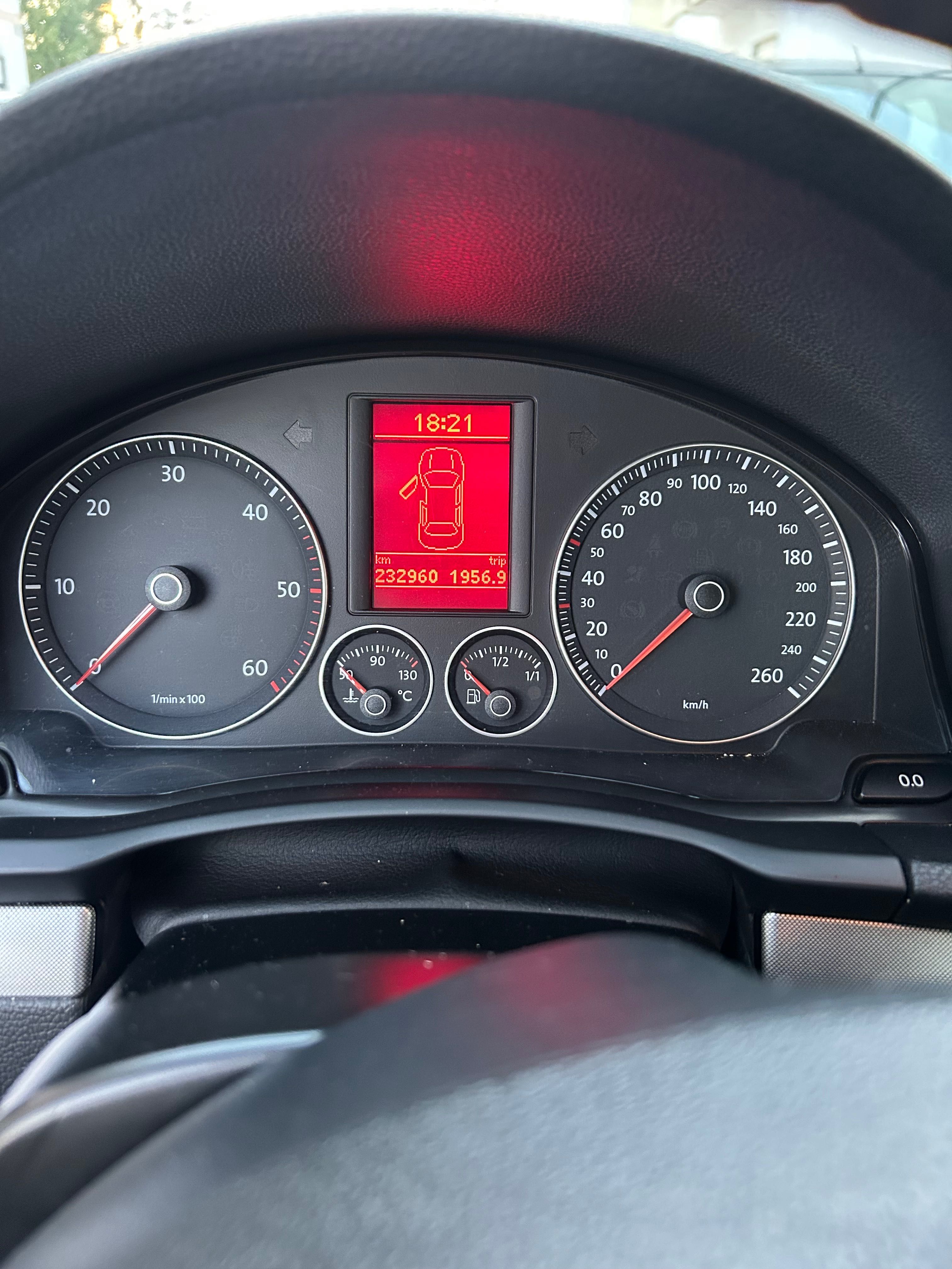 VE JETTA 1.9TDI bluemotion