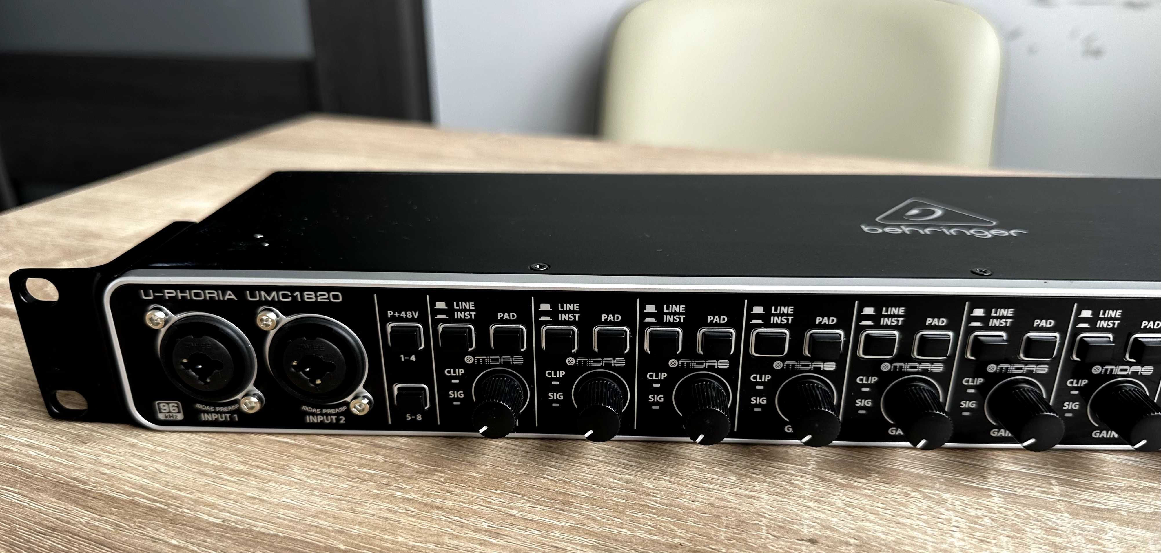 Behringer UMC1820 Interfejs audio USB / MIDI