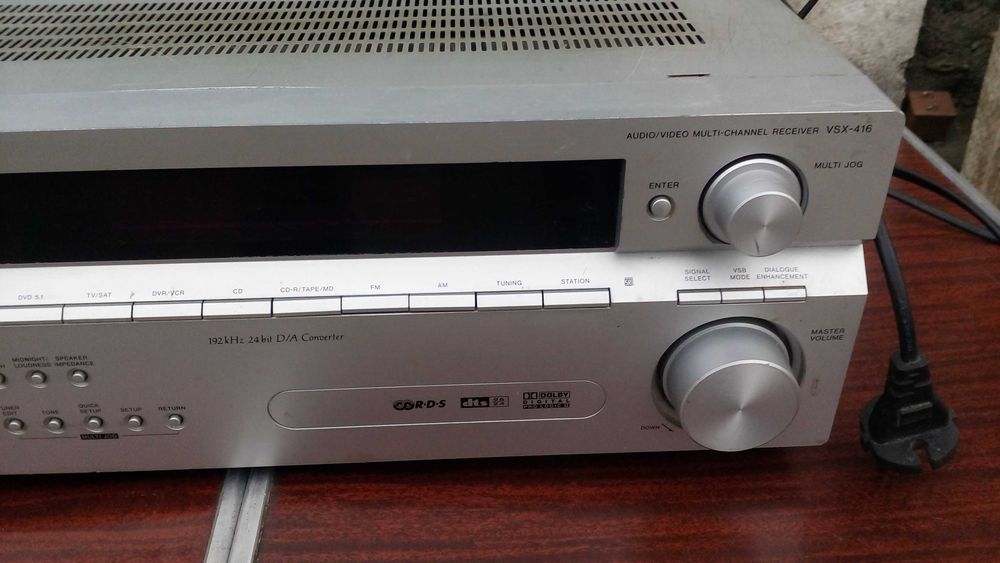ресивер "Pioneer VSX 416".