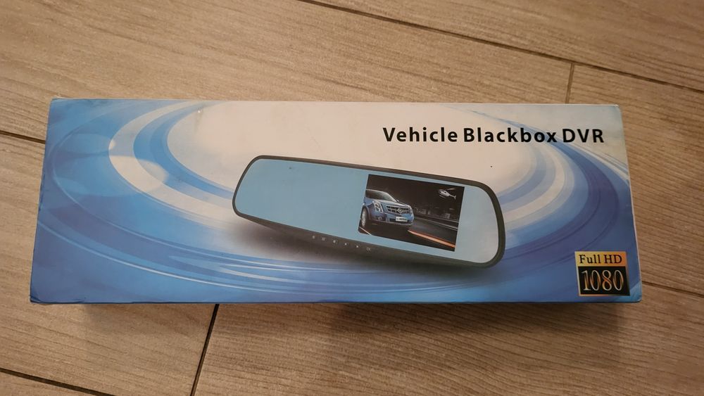 Відеореєстратор з камерою заднього виду