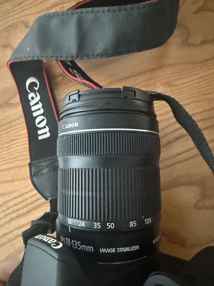 Canon EOS700d + objectiva 18-155mm + mochila
