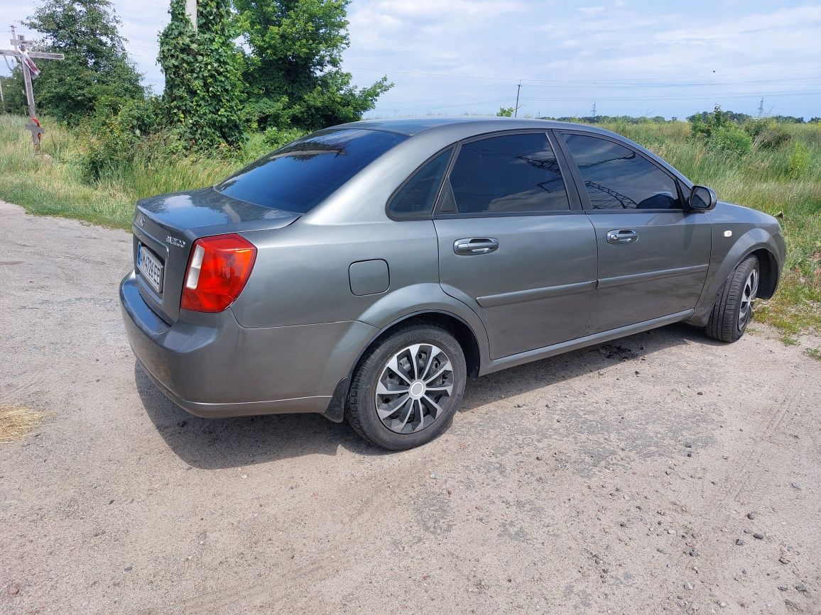 Продам Daewoo Gentra 1.5