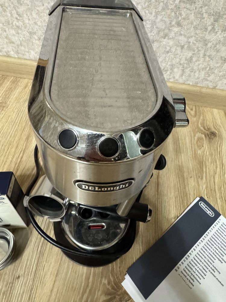 Кавоварка рожкова Delonghi