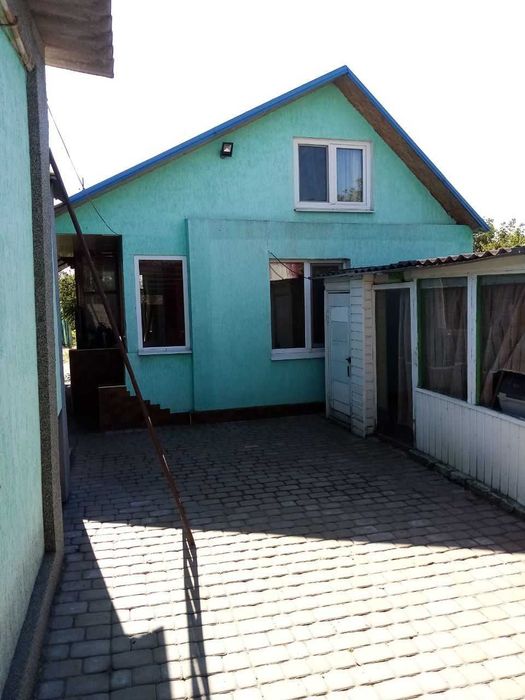 Продам великий красивий 5-кімнатний будинок + ділянка, торг