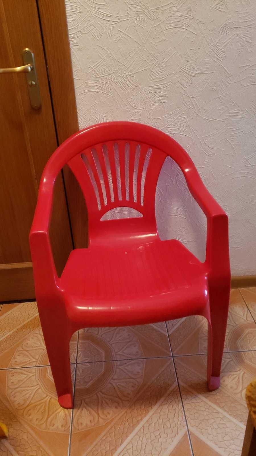 Стул кресло пластиковое табуретка