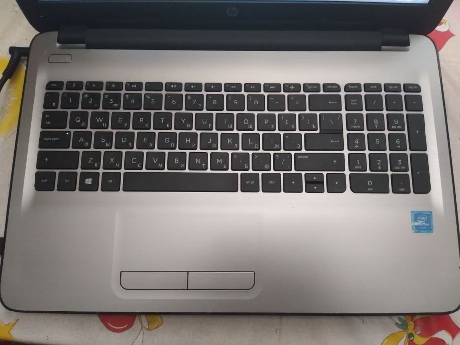 Продам ноутбук Hp 4 ядра