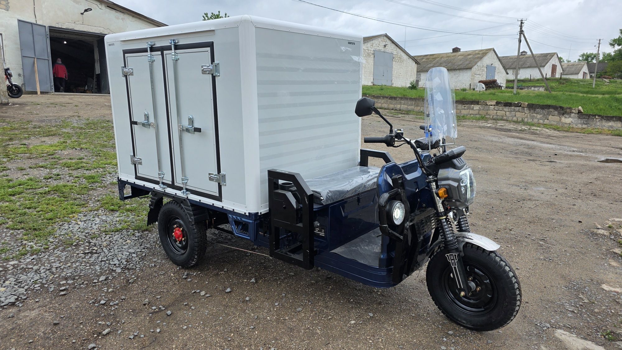 SokMoto CARGO Гібридний трицикл