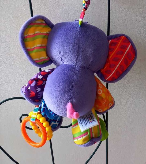 Pluszowa sensoryczna zawieszka, fioletowy Słonik  Tomy Lamaze