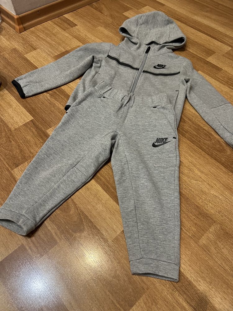 Костюм Nike на хлопчика