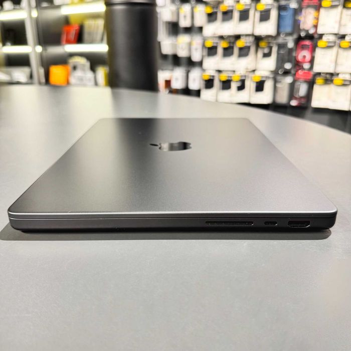 Ноутбук MacBook Pro 14" 2023 M3 Pro 18gb RAM 512gb SSD В НАЯВНОСТІ!