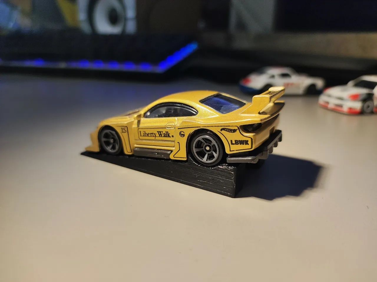 Suporte hot wheels