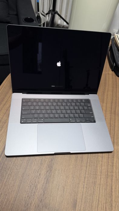 Macbook Pro 16, M1 MAX 32GPU 64gb 2TB gwarancja
