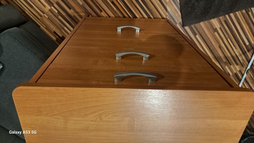 Szafka na obuwie w bardzo dobry stanie. Wymiary:97/60/20