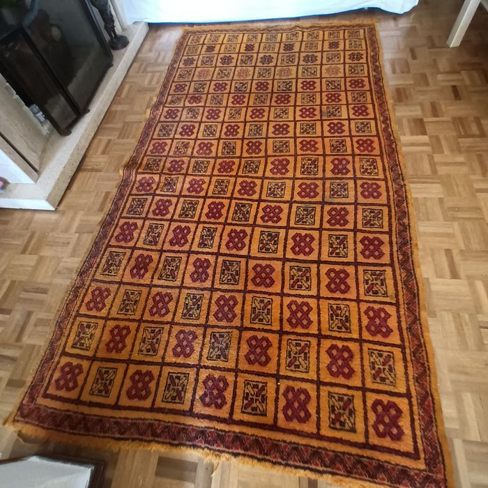 Tapete persa legítimo