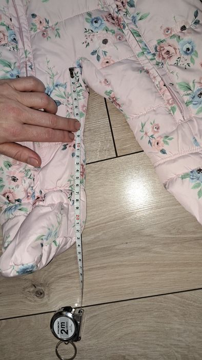 Зимовий комбінезон на дівчинку 6-9 місяців