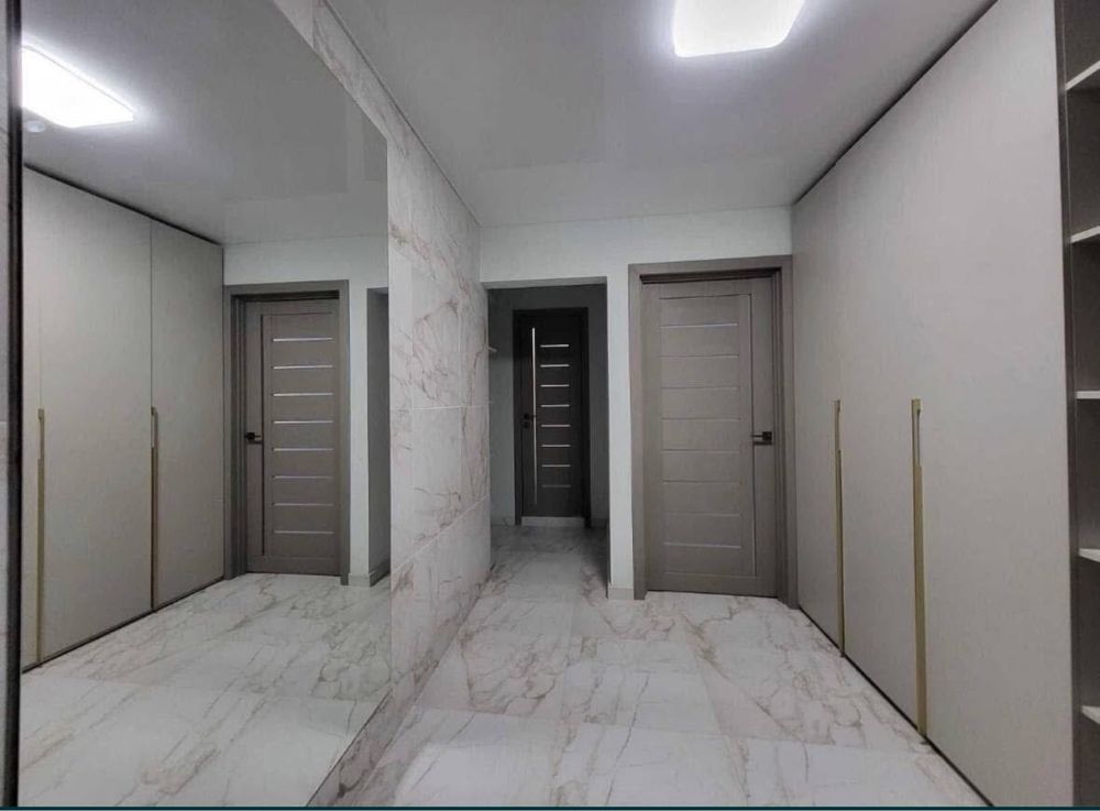 Продаж 3 км. квартири, вул. Пирогова, 65кв.м.