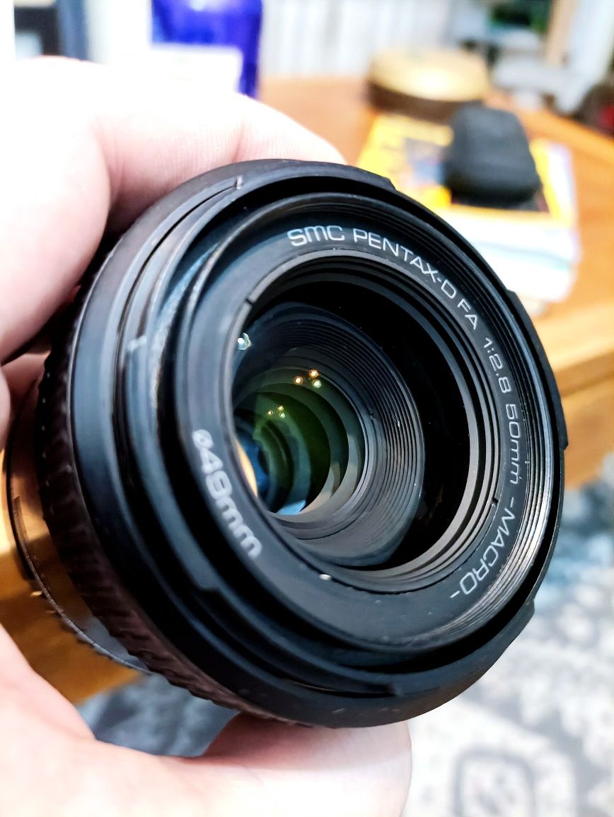 Pentax-D FA 50mm F2.8 Macro