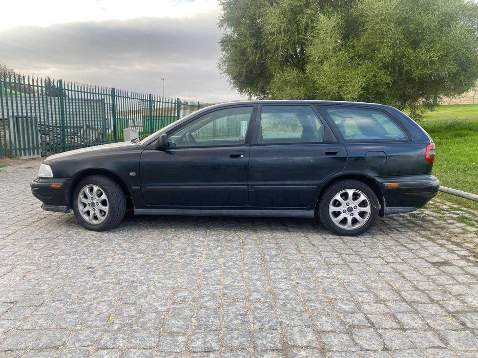 Volvo V40 1.9DI ano 2000