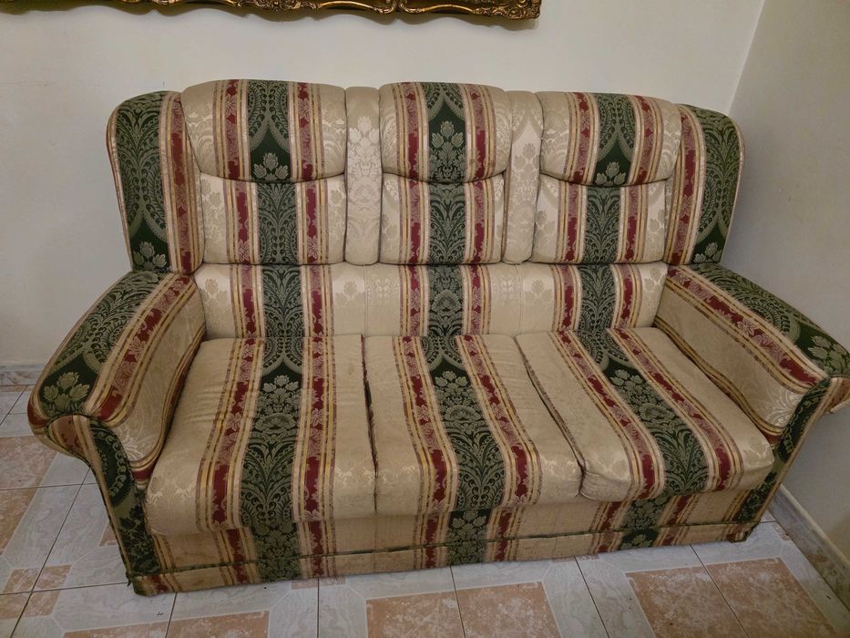 Sofás antigos para venda