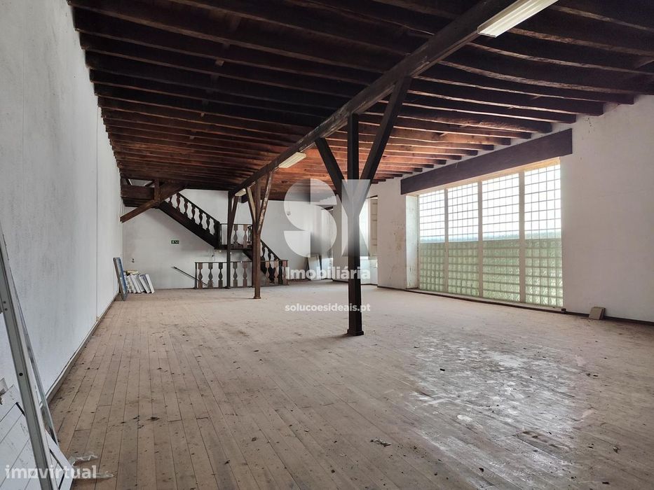 Comércio 2 pisos Mealhada Centro