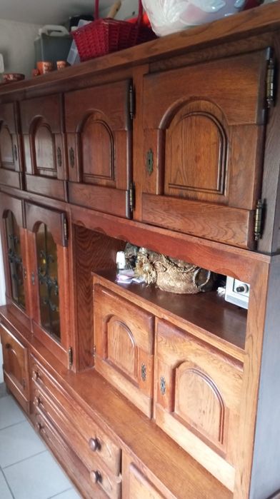Armário grande madeira maciça