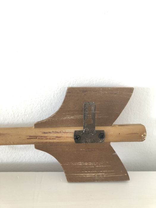 Cabide em forma de flecha NOVO