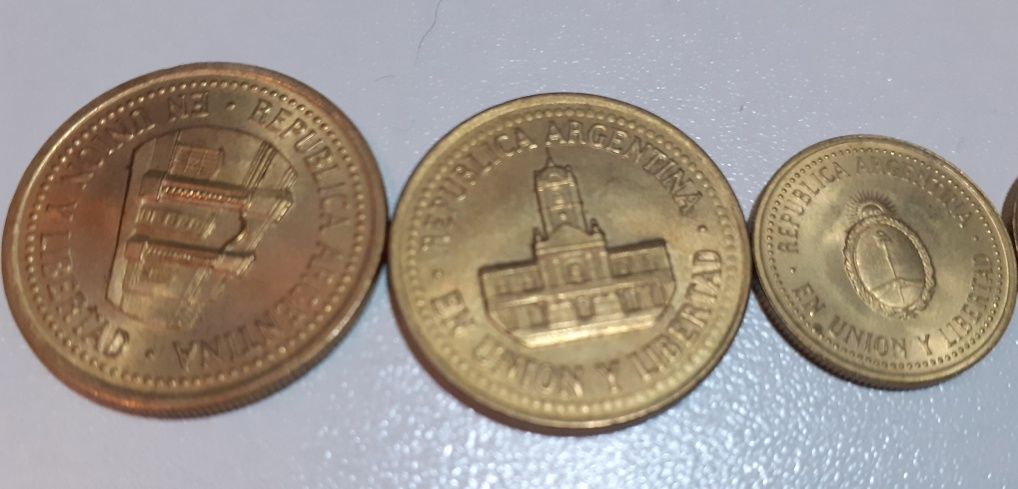 Lote de 4 moedas Argentinas de 1992