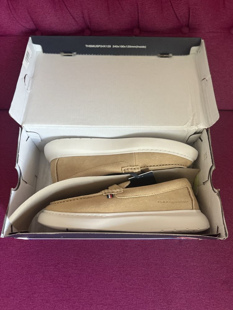 Чоловічі замшеві лофери Tommy Hilfiger