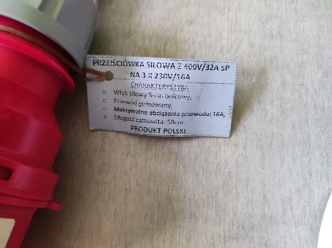 Przejściówka siłowa z 400V/32A 5P na 3x230V/16A