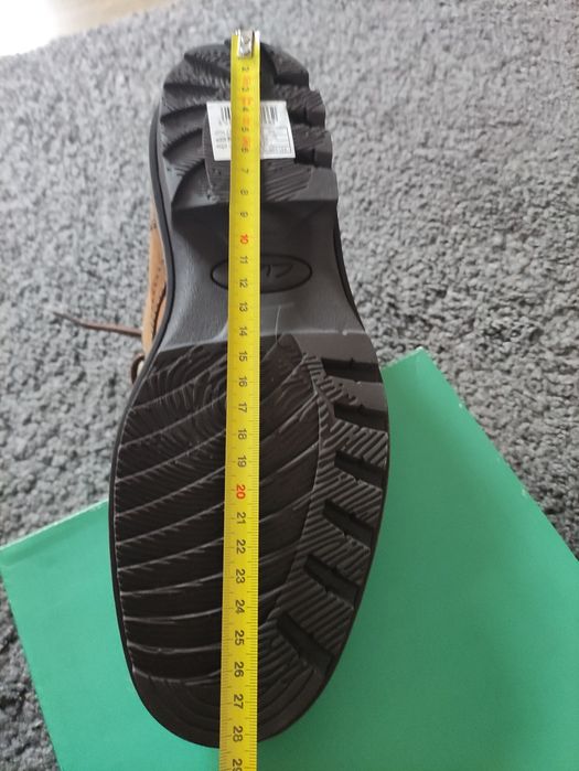 Ботінки ,черевики,взуття Clarks-нові.