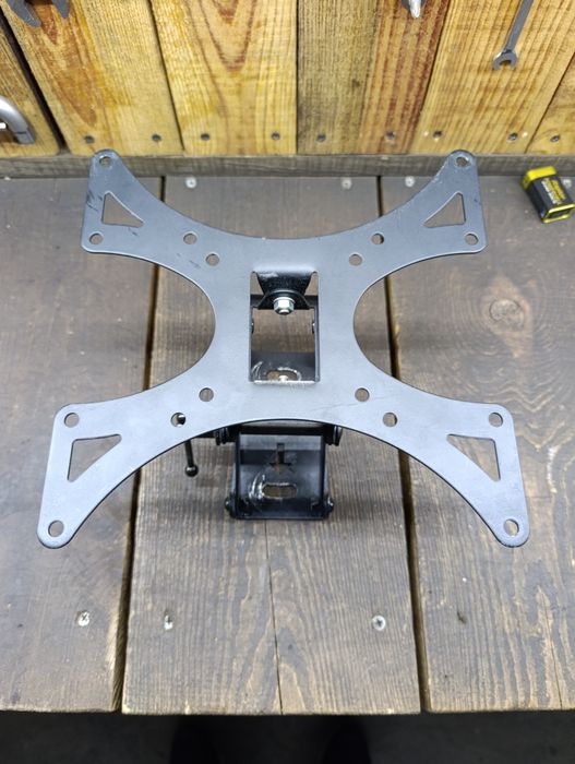 Кронштейн для  телевизора