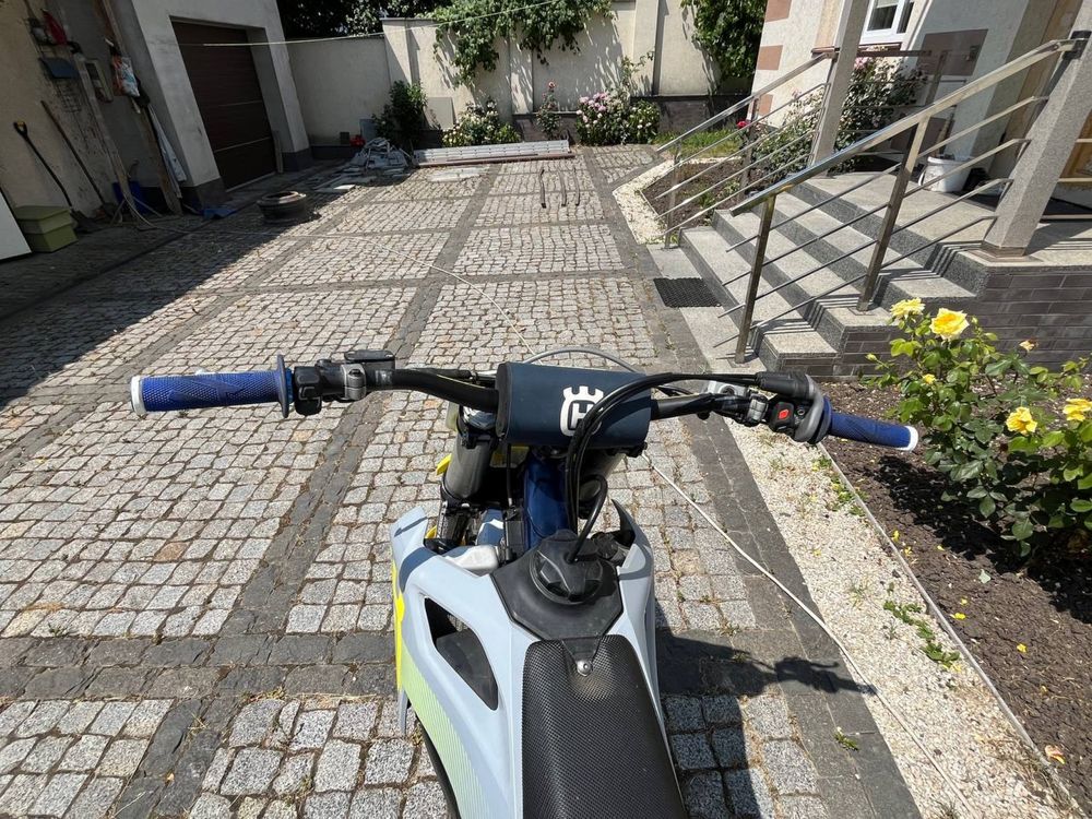 Продам Husqvarna 125 2024 год, с документами, с выездом за границу
