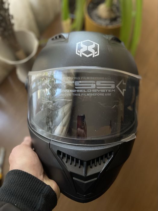 Шолом для скутера, мопеда, електровелосипеда.