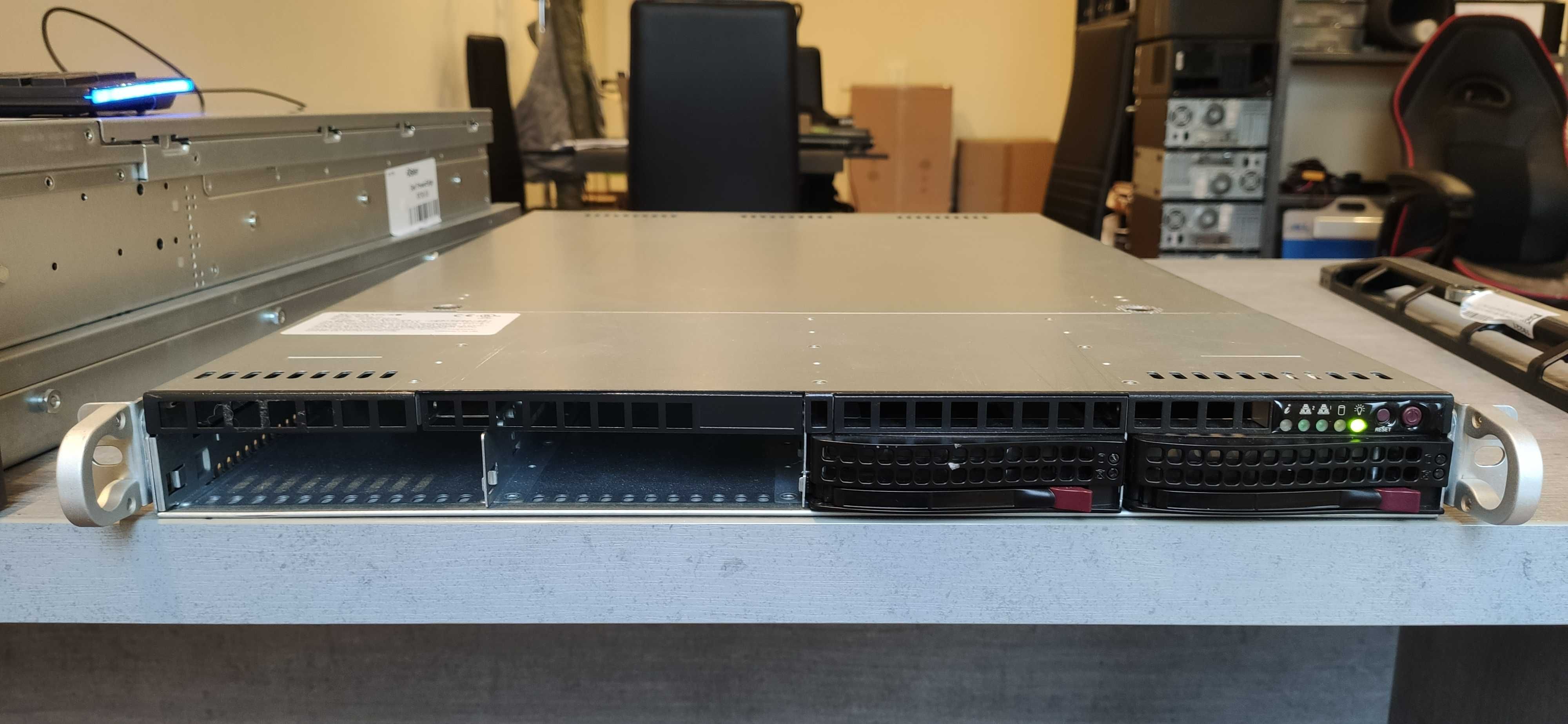 Servidor SUPERMICRO CSE-813, MB X10DRD-L, 64GB,  2 Xeons E5-2623 V3