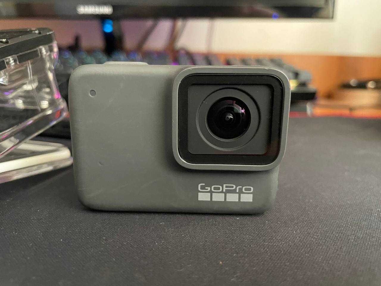 Экшн Камера GoPro Hero 7 Silver + оригинальное крепление