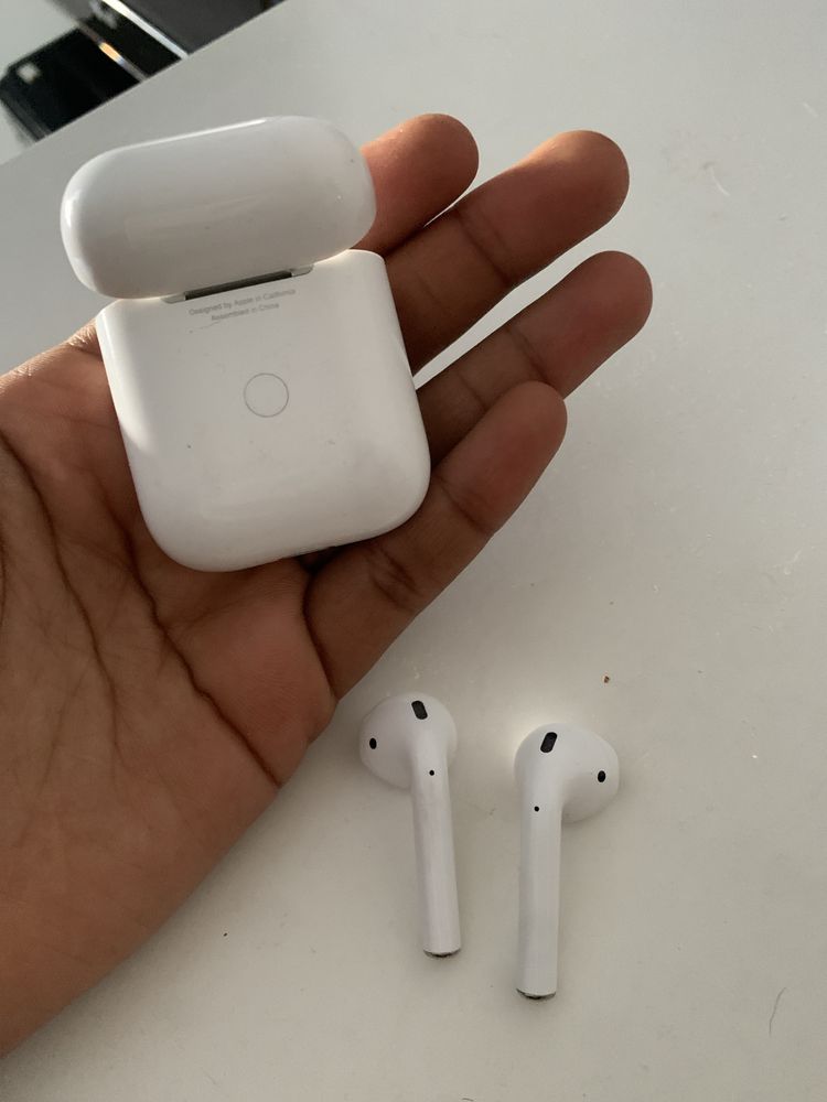 Apple - Airpods 1° geracao