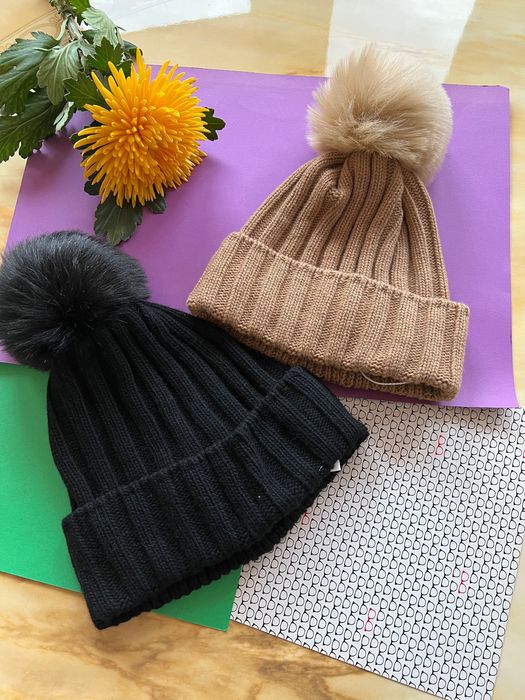 Шерстяные шапки Max Mara Intrend